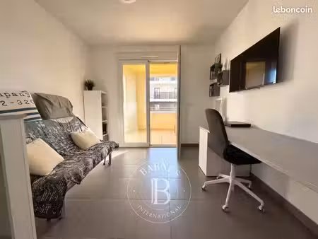studio 1 pièce 23 m²