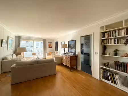 les passages 3p de 85m2 avec balcon et parking