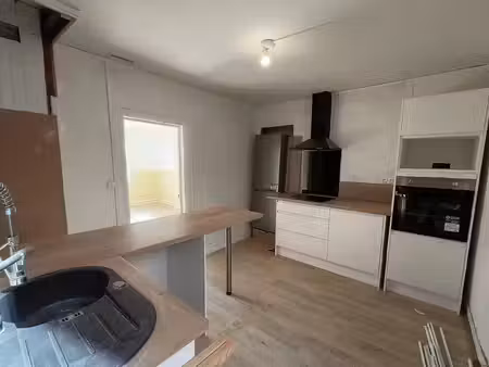 immeuble local et appartement