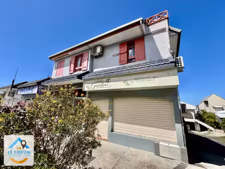 saint joseph 97480 - local commercial situe en plein centre