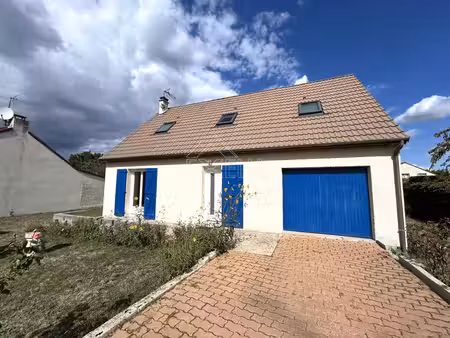 maison 5 pièces 87 m² + 23 m² de garage avec jardin de 700 m²