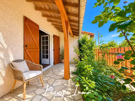 maison de village à fort potentiel avec dépendances et jardi