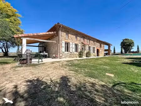 longère 5 pièces 154 m²