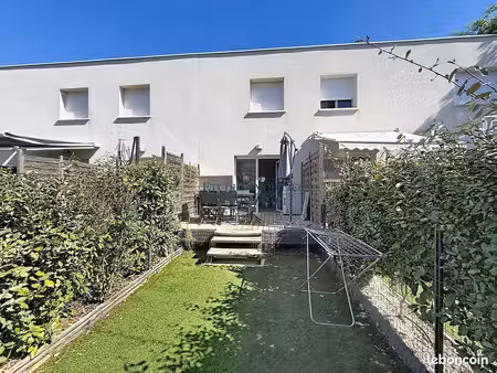villa 3 pièces 40 m²
