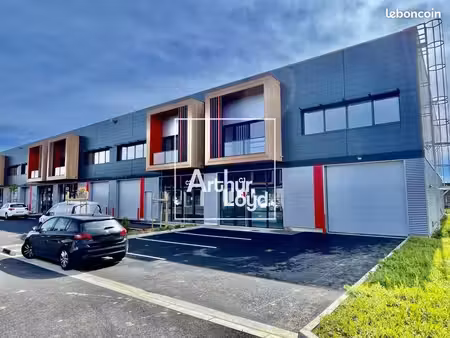 local bureaux 378 m²