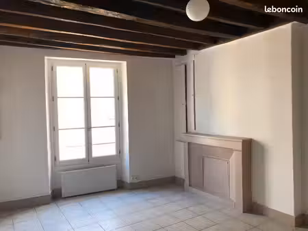 appartement rénové proche centre
