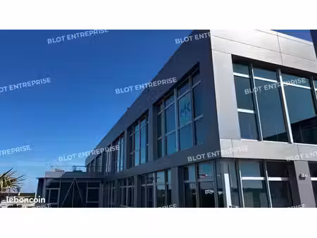 bureaux 649 m²