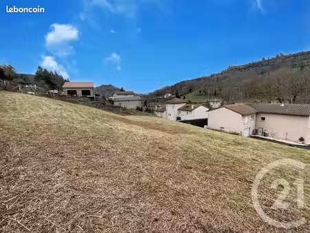 terrain 1 400 m² espaly saint marcel