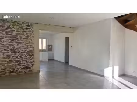 maison 3 pièces 70 m²