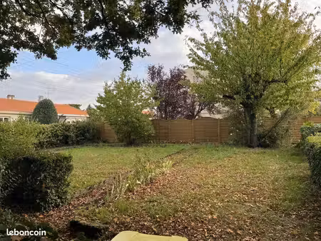 terrain à bâtir de 285 m² à reze (44)