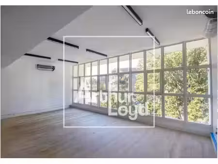 bureaux 163 m²