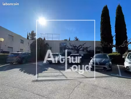 bureaux 470 m²