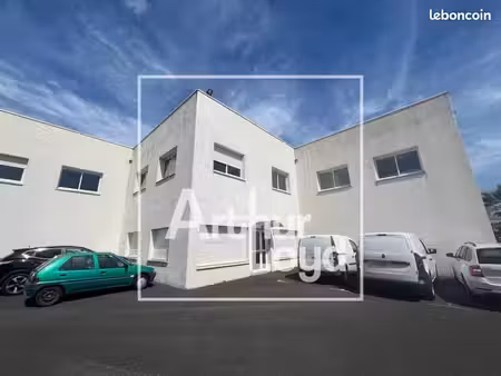 bureaux 120 m²