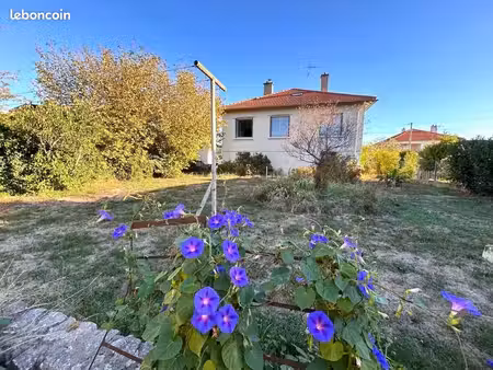 maison 7 pièces 80 m²