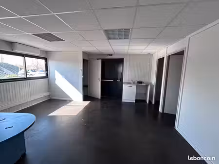 local commercial 138 m² foulayronnes