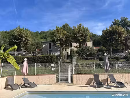 maison 13 pièces 280 m²