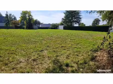 terrain à bâtir de 1452 m² à la chapelle-sur-erdre (44)