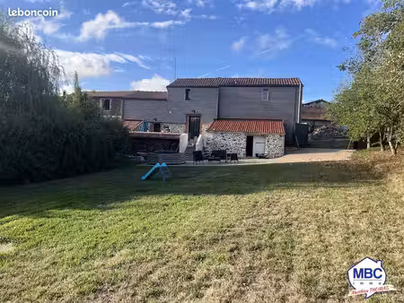 longère 6 pièces 121 m²