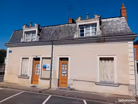 maison de bourg 149 m² + 350 m² de dépendances et jardin – auverse