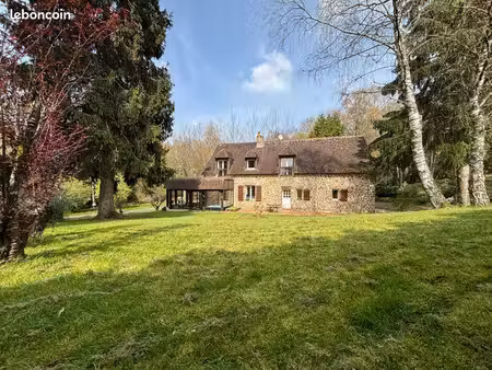 maison entre laval et vitré