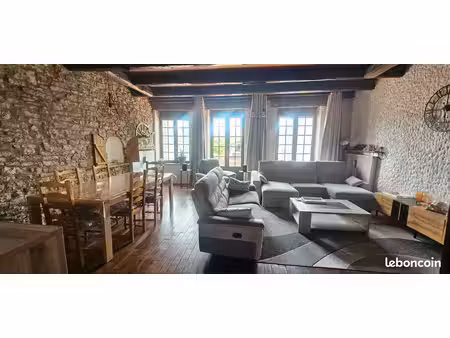 grande maison de village avec cachet  ascenseur et dépendance – 412 m² – blâmont (54450)