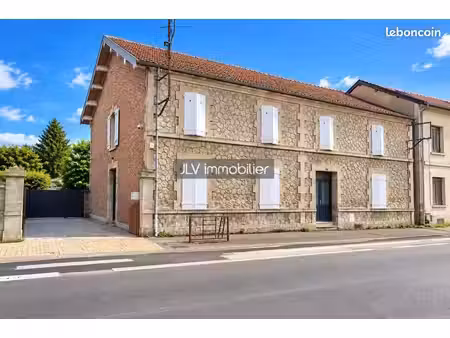 maison 10 pièces 300 m²