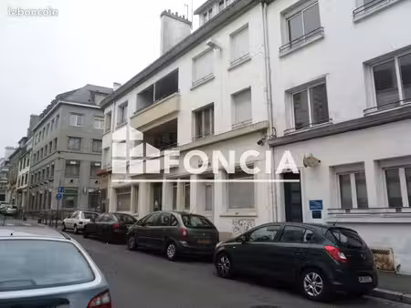 local commercial 59m² à louer 630 - lorient 56100