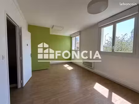 local commercial 96.27m² à louer 1035 - lorient 56100