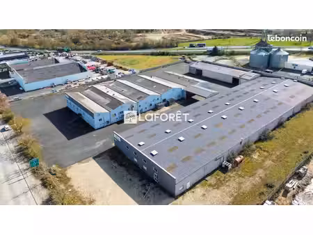 local industriel 3 200 m²
