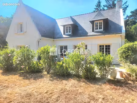 maison 8 pièces 196 m²