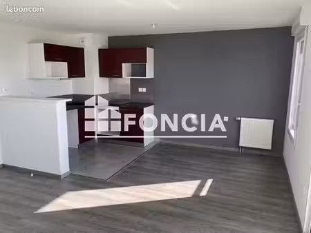 appartement 3 pièces 66.92m² à louer 930 - angers 49000