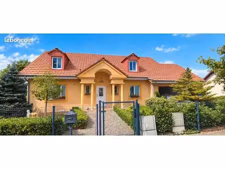 maison 6 pièces 302 m²