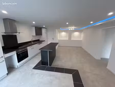 appartement t2 meublé de 70 m²