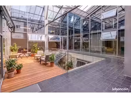 bureaux 852 m²
