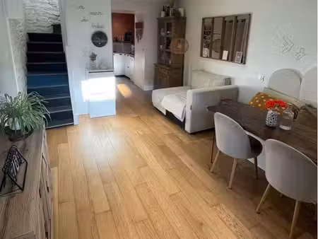 charmante maison en pierre – 48 m² – 3 niveaux – keryado