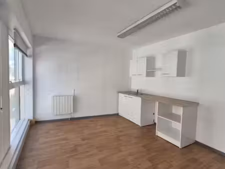 bureau 187 m²