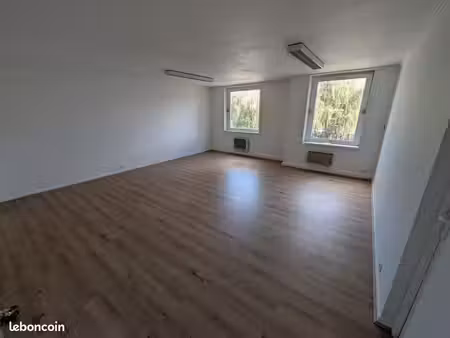local 33m²