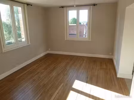 particulier loue t3 de 72m² avec parking à lomme