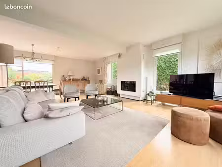 maison 10 pièces 200 m²