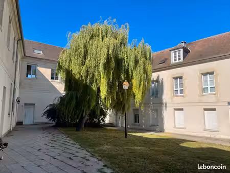 quartier des capucins appartement 3 pièces