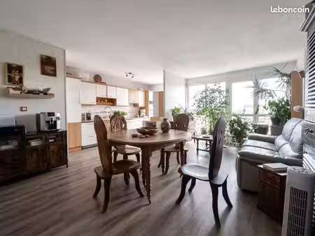 appartement 4 pièces 80 m²