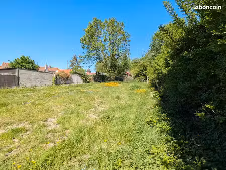 terrain constructible centre village