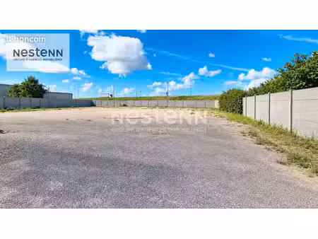local 9663 m² calais