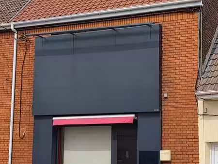 local 205 m2 les attaques