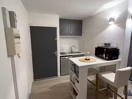 studio meublé rénové arras - derrière la gare