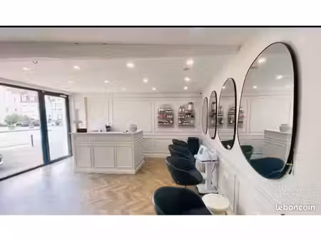 cessation de bail : salon de coiffure clé en main entièrement équipé