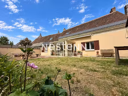 vente charmante maison de 99.89 m² avec cour  garage  dépendances et jardin à bueil-en-tou