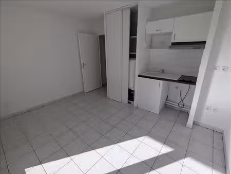 appartement - rdc - 20 88 m2 - 1 pièce - non meublé