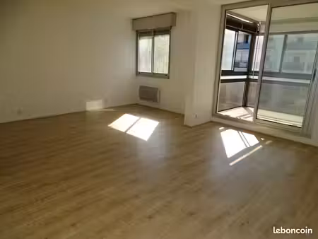 appartement dans copropriété en cours de rénovation énergétique quartier montjoly