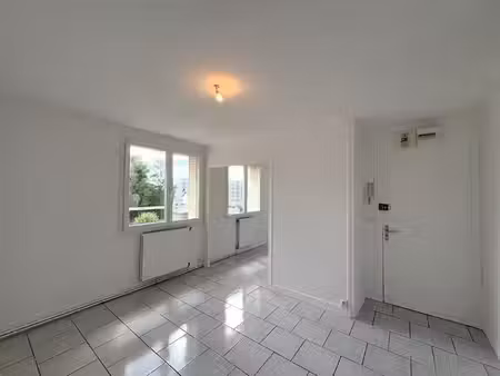 studio 1 pièce(s) 34m² - charleville-mézières